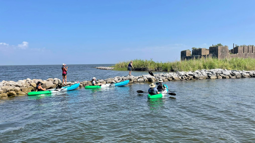 Kayaking to Fort Proctor.